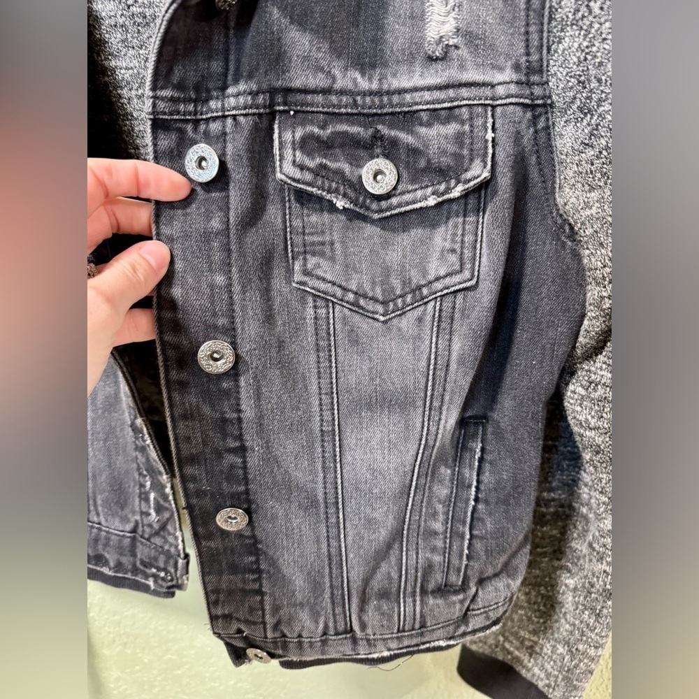 Maurices Dark Denim and Heather Gray Jean Jacket - Picture 3 of 4